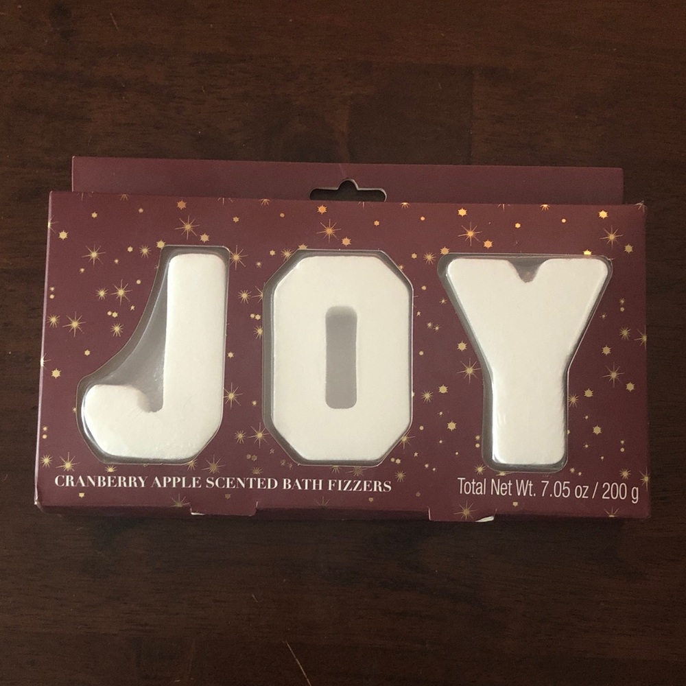 🚚 JOY Cranberry Apple Scented Bath Fizzers